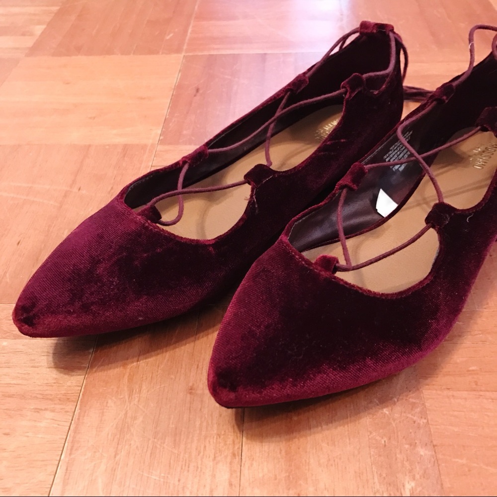 Mossimo Velvet Burgundy Lace Up Flats